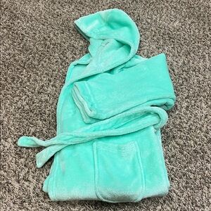 JUST LOVE Hooded Robe 🖤